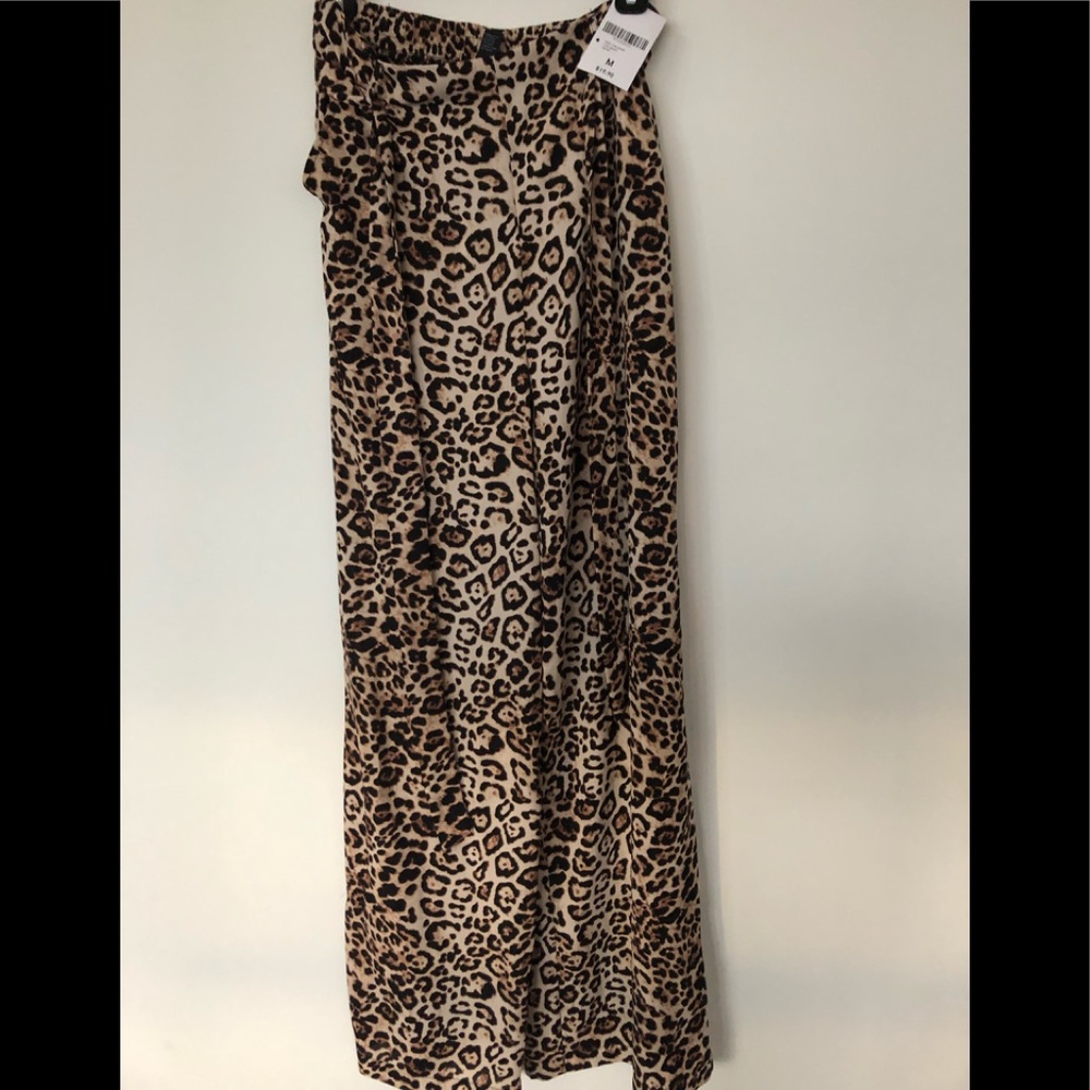NWT Leopard Print wide leg pants